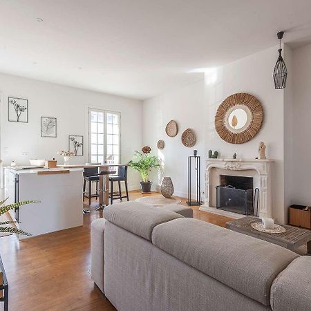 Lesehan Appartement Aigues Mortes Vue Remparts Exterior photo